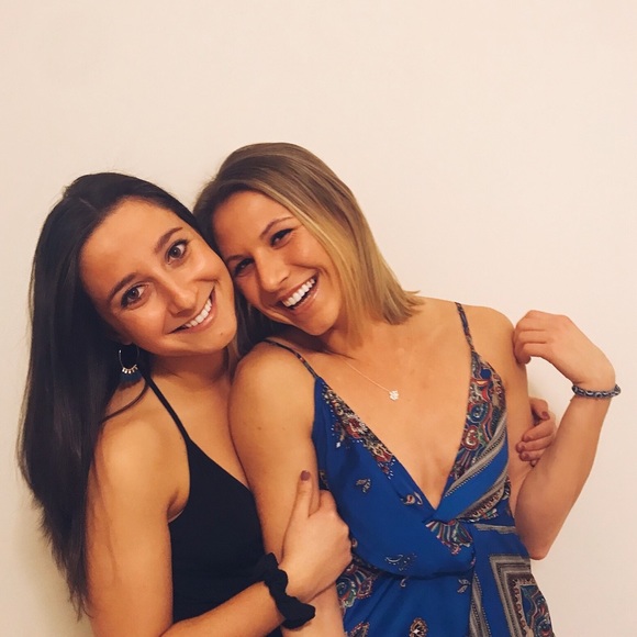 Meet your Posher, Jennifer - Picture 3 of 3